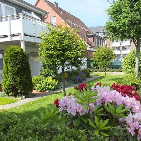 Mit Terrasse A 04